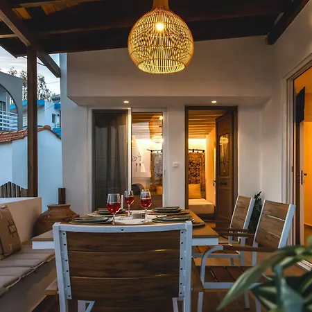 Theasea Luxury Retreat בית נופש