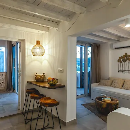 בית נופש Theasea Luxury Retreat *